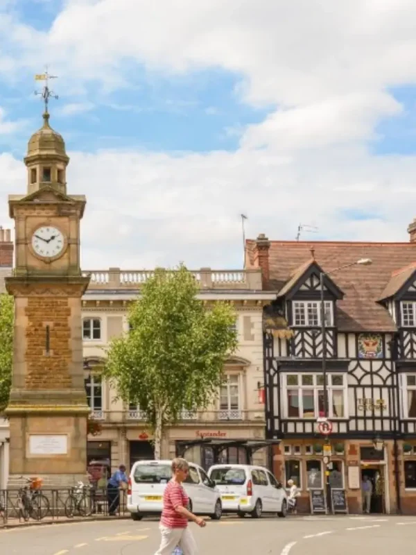 SEO Rugby – Local SEO Services That Get You Found Online 1 Rugby town centre – ideal for local SEO visibility in CV21